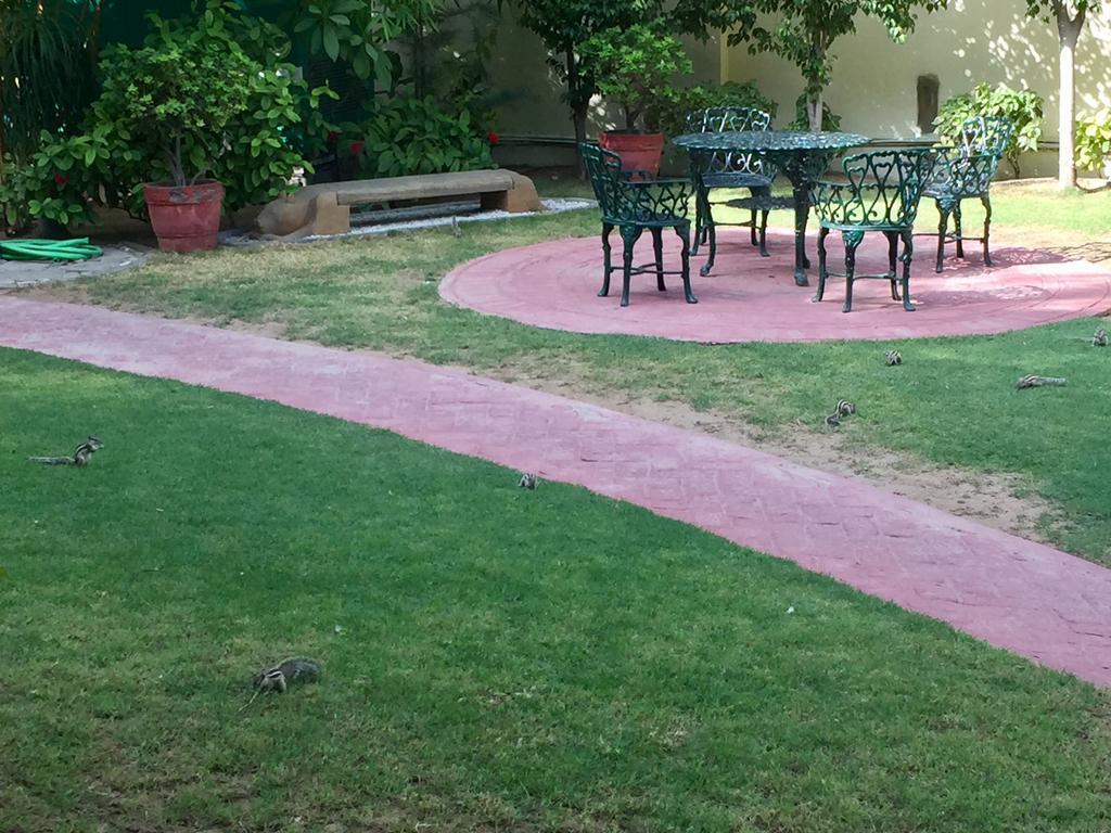 Barwara Kothi Hotel Jaipur Bagian luar foto