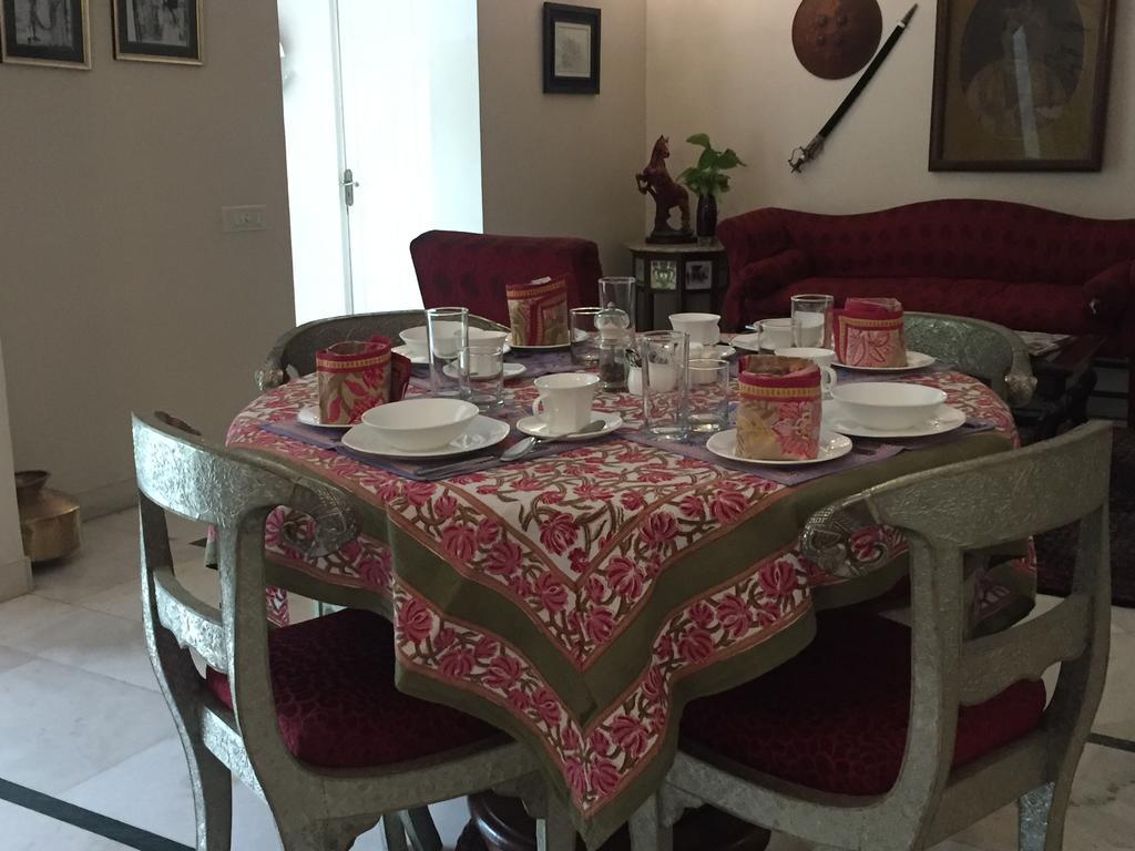 Barwara Kothi Hotel Jaipur Bagian luar foto
