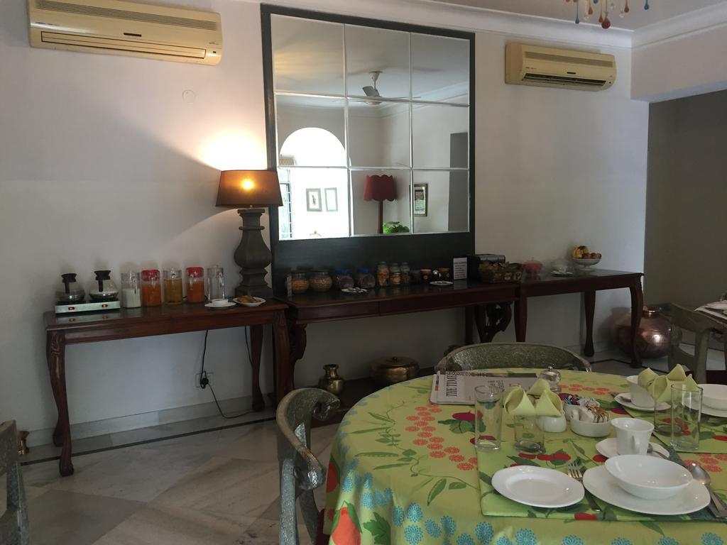 Barwara Kothi Hotel Jaipur Bagian luar foto