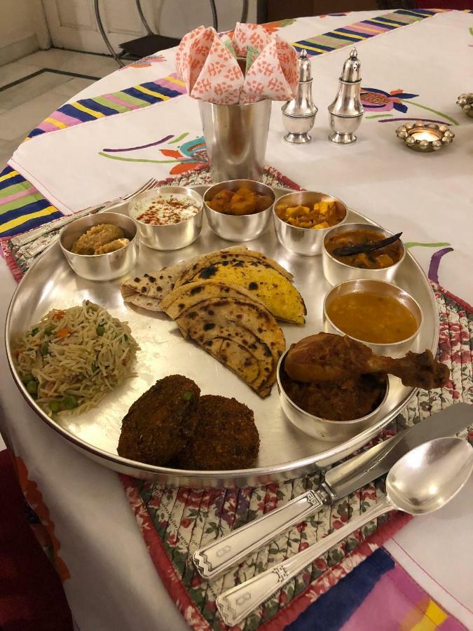 Barwara Kothi Hotel Jaipur Bagian luar foto