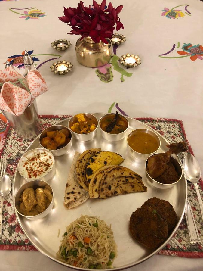 Barwara Kothi Hotel Jaipur Bagian luar foto